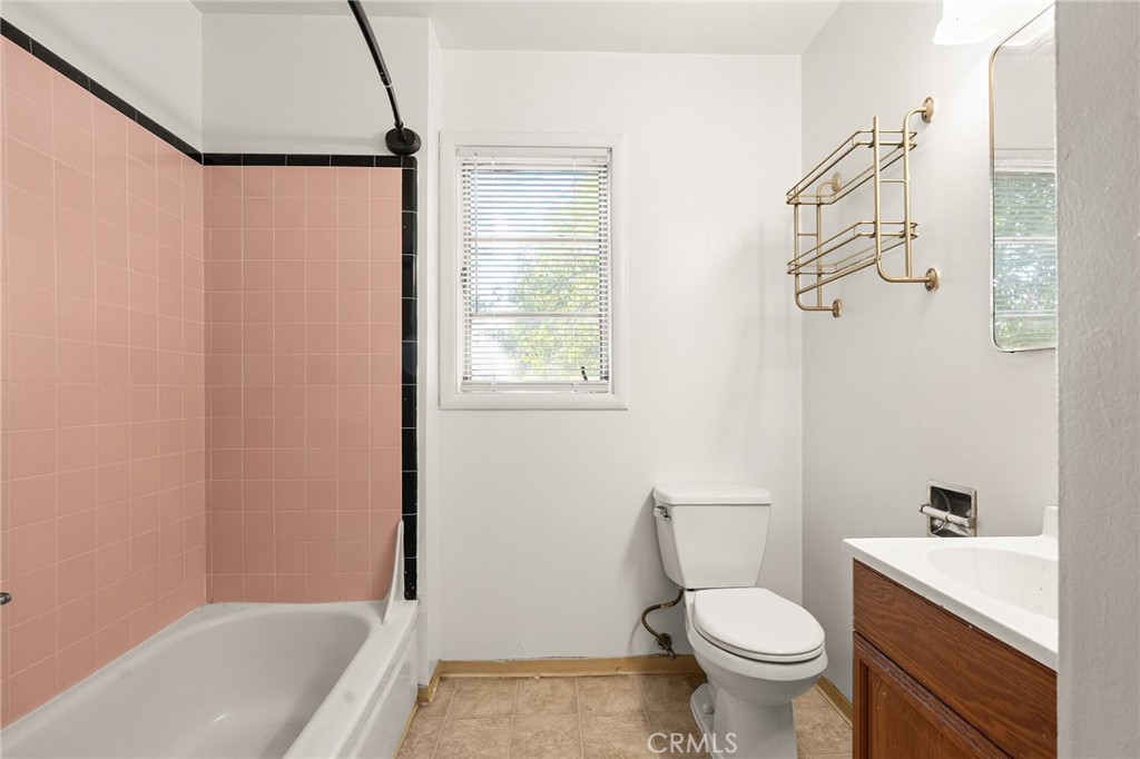 1121 1129 Magnolia Avenue Property Photo 25