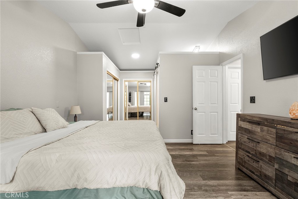 14368 Sinclair Circle Property Photo 4