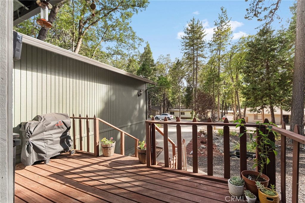 14368 Sinclair Circle Property Photo 11