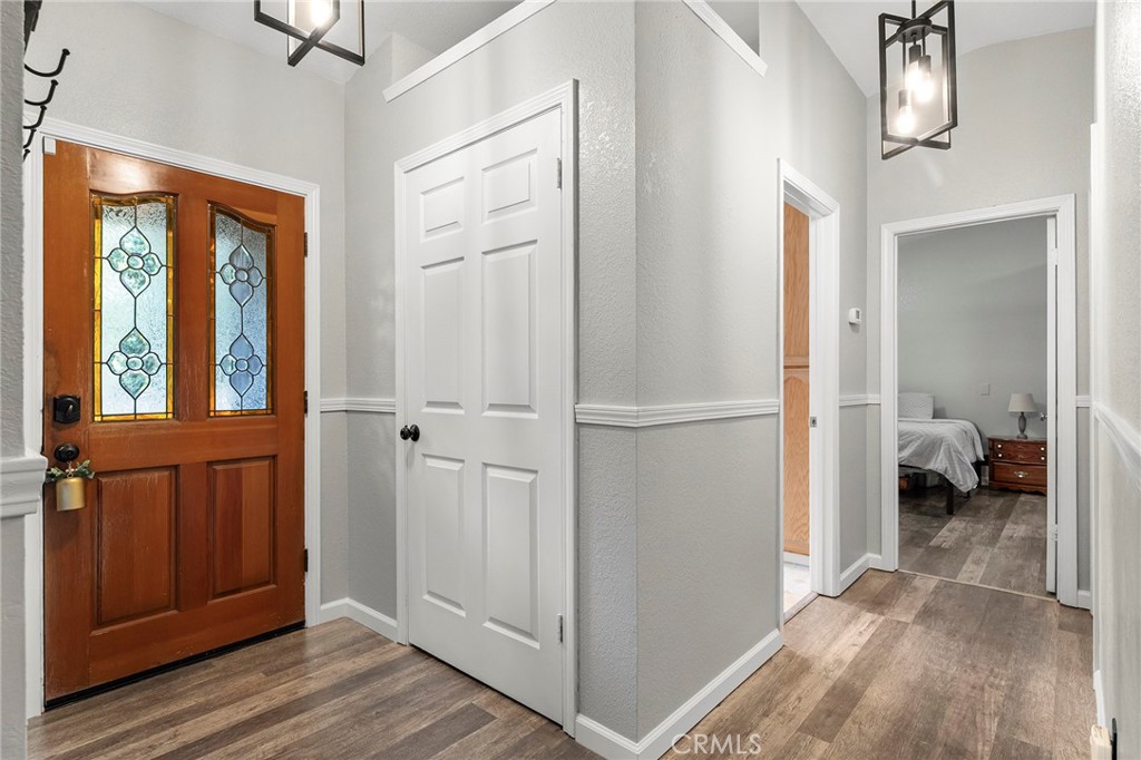 14368 Sinclair Circle Property Photo 13