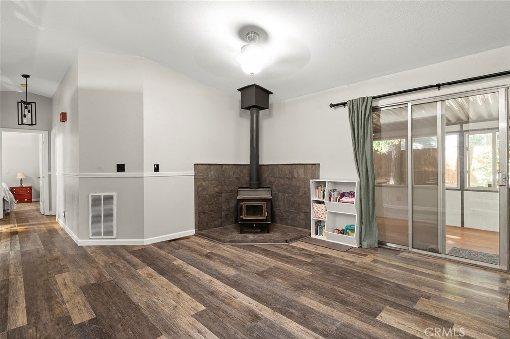 14368 Sinclair Circle Property Photo 14