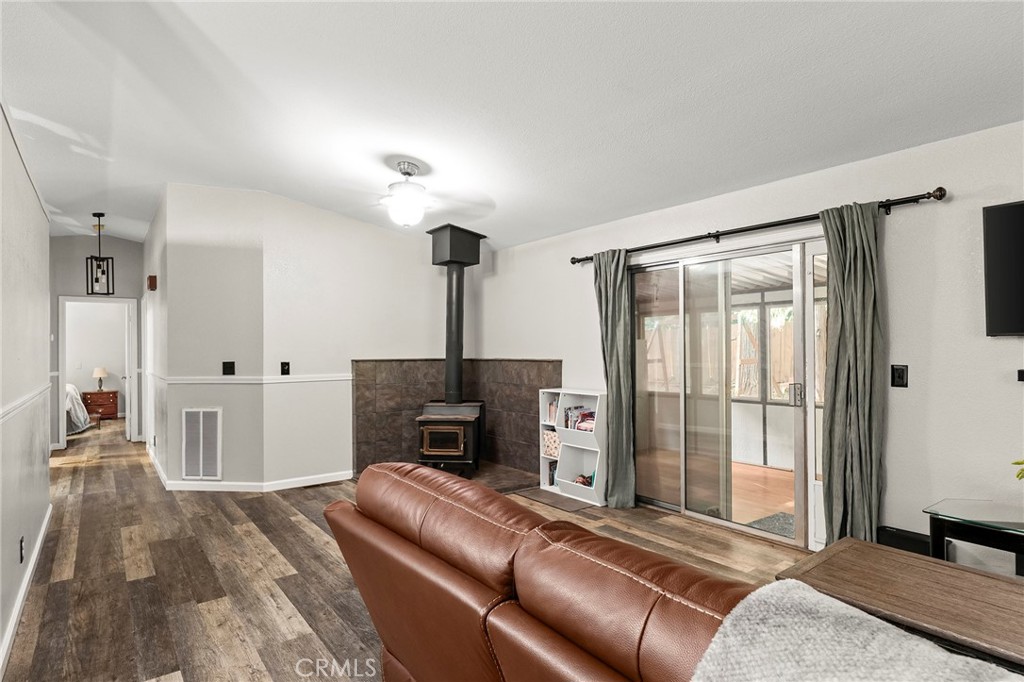 14368 Sinclair Circle Property Photo 16