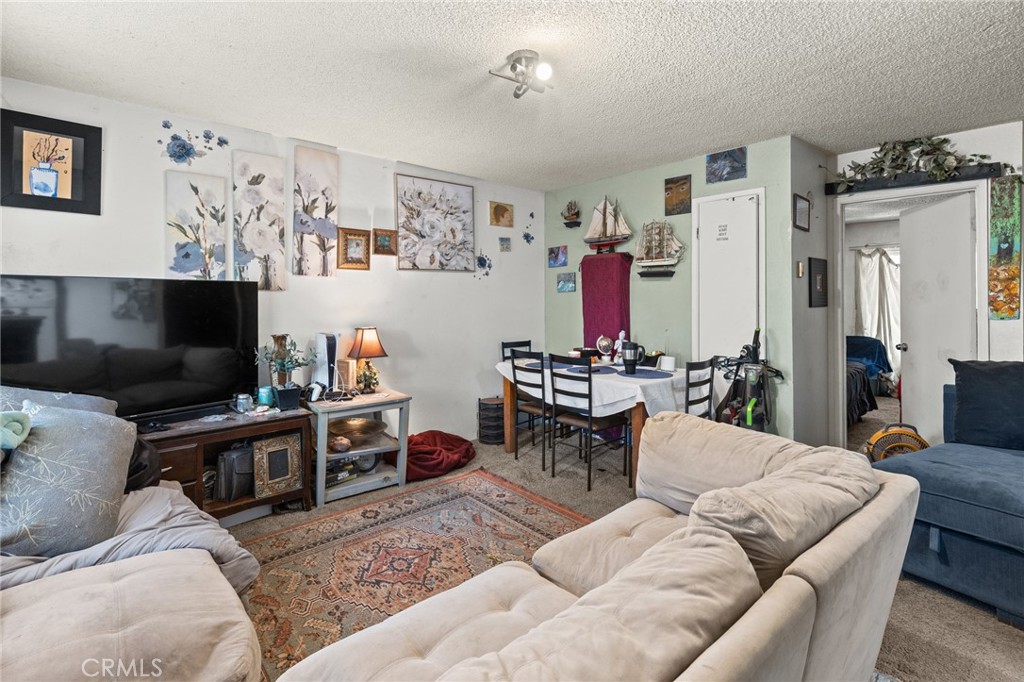 1460 Fetter Street Property Photo 6