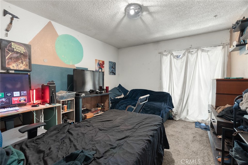 1460 Fetter Street Property Photo 10
