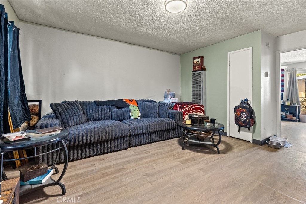 1460 Fetter Street Property Photo 12