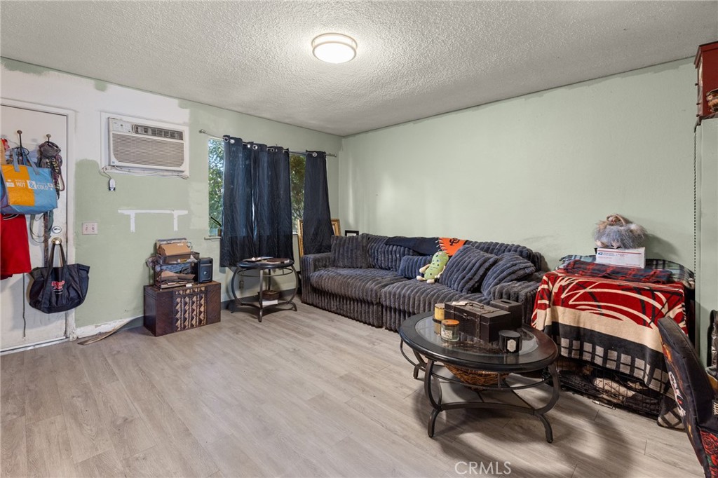 1460 Fetter Street Property Photo 13