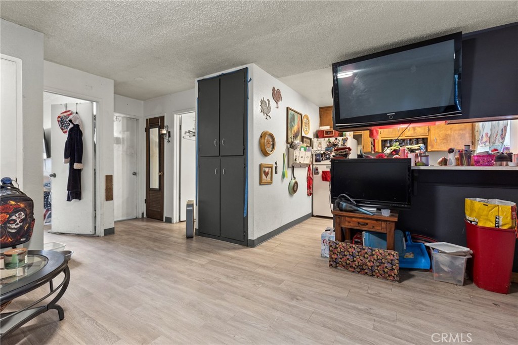 1460 Fetter Street Property Photo 14