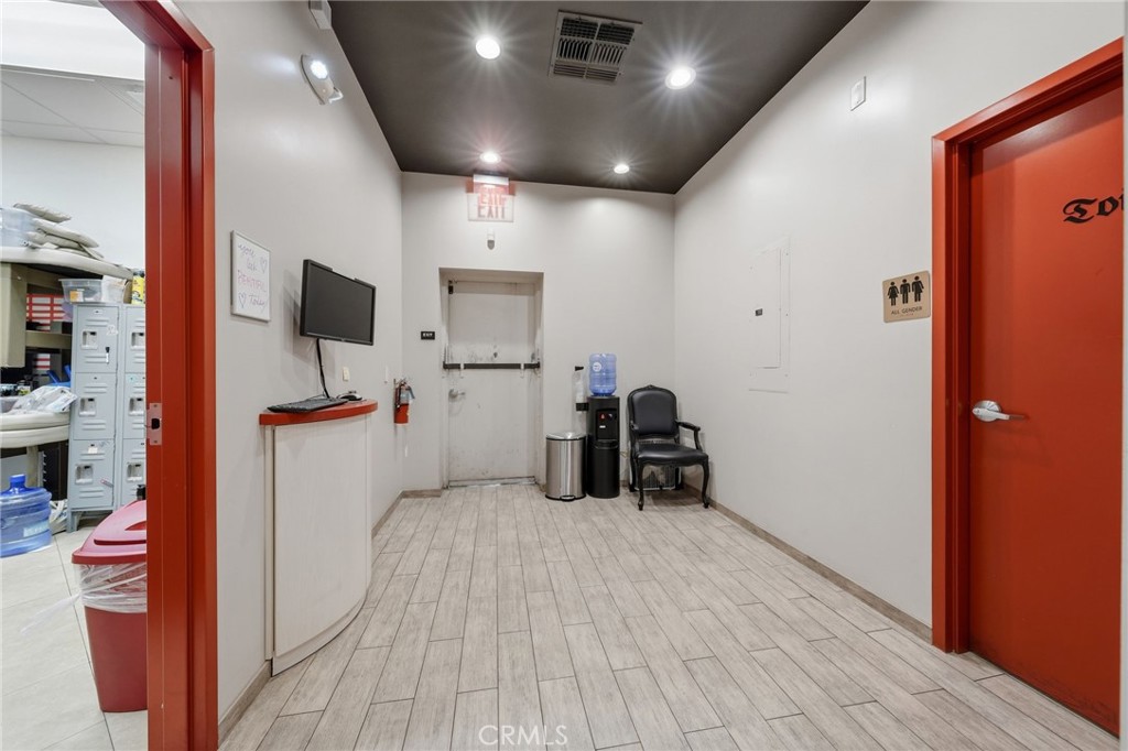 728 Mangrove Avenue B Property Photo 19
