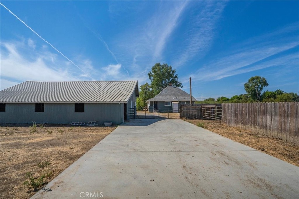 20060 Corning Property Photo 69