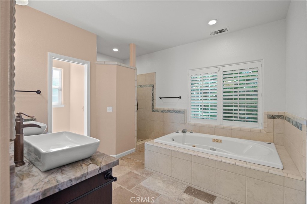 1150 Watts Estates Property Photo 25