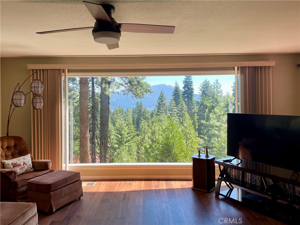 610 E Burnt Cedar Road Property Photo 1
