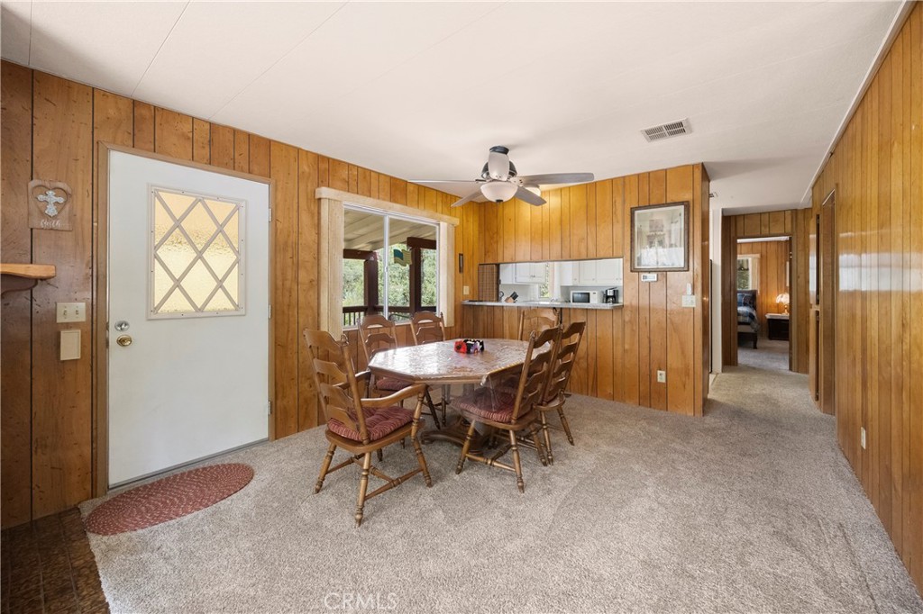 352 Lodgeview Property Photo 9