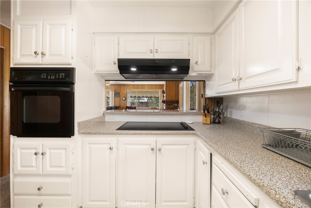 352 Lodgeview Property Photo 17
