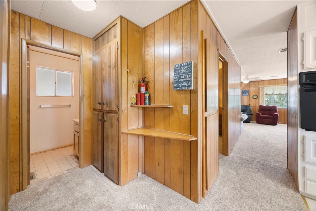 352 Lodgeview Property Photo 19