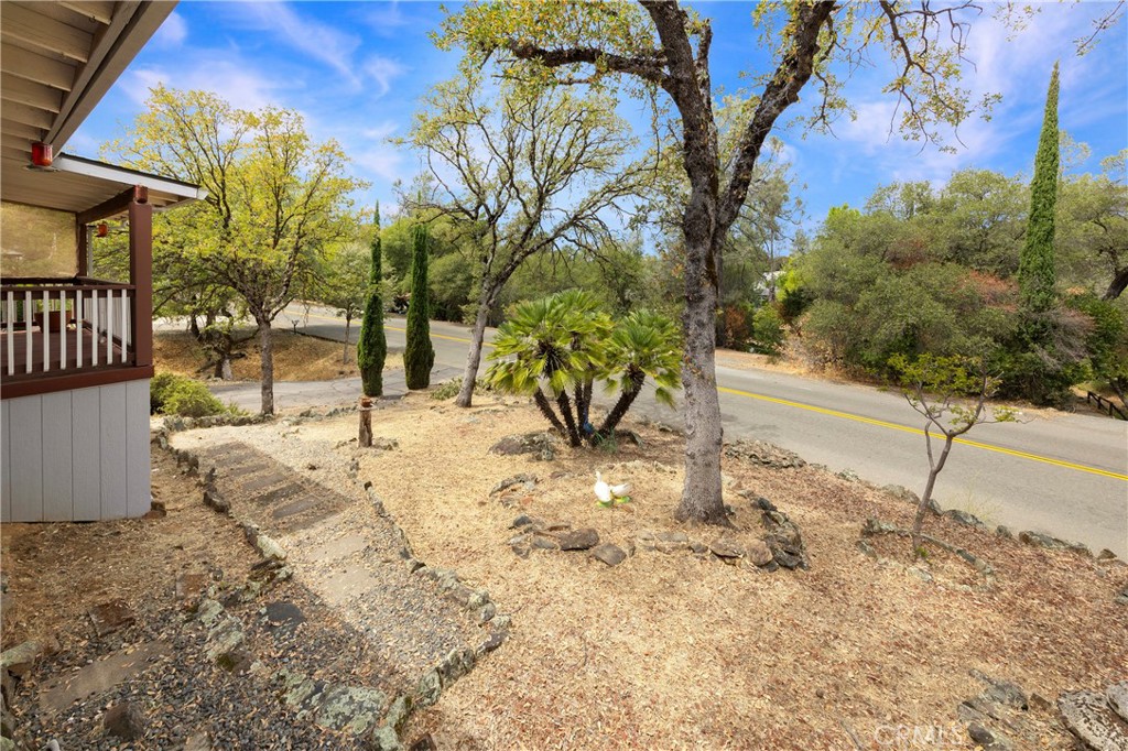 352 Lodgeview Property Photo 28