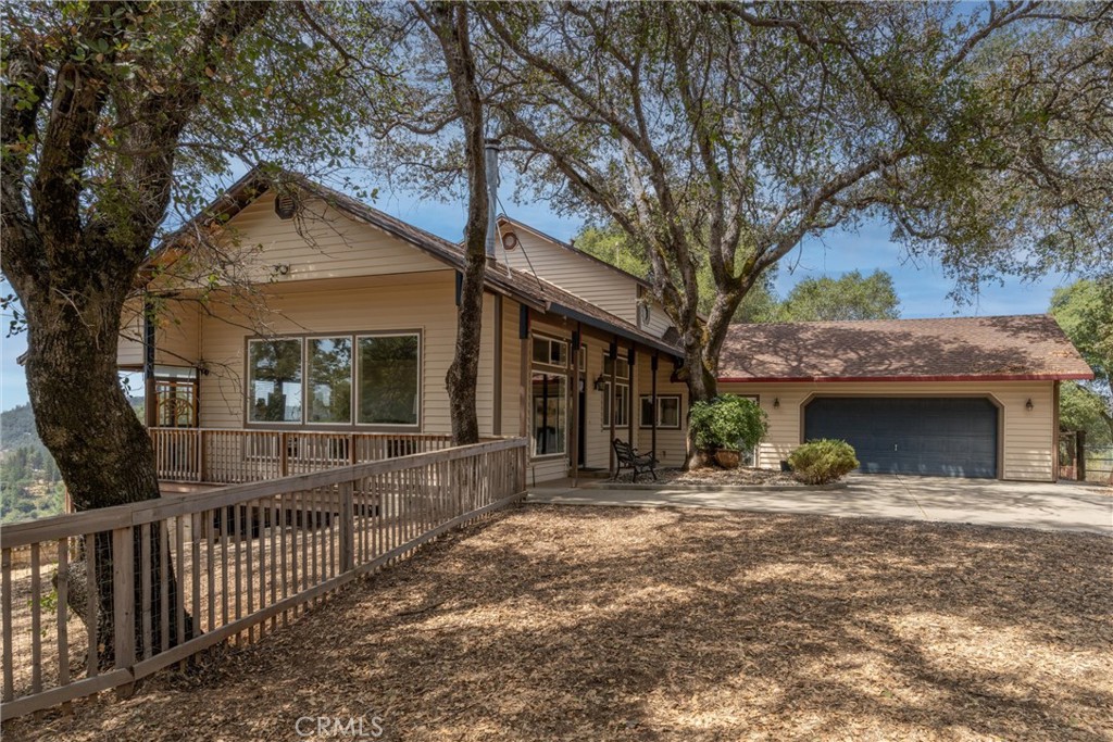 188 Patton Peak Property Photo 3