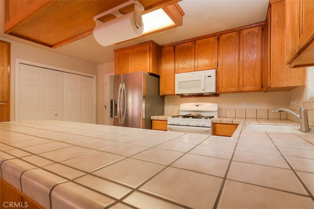 14579 Carnegie Property Photo 16