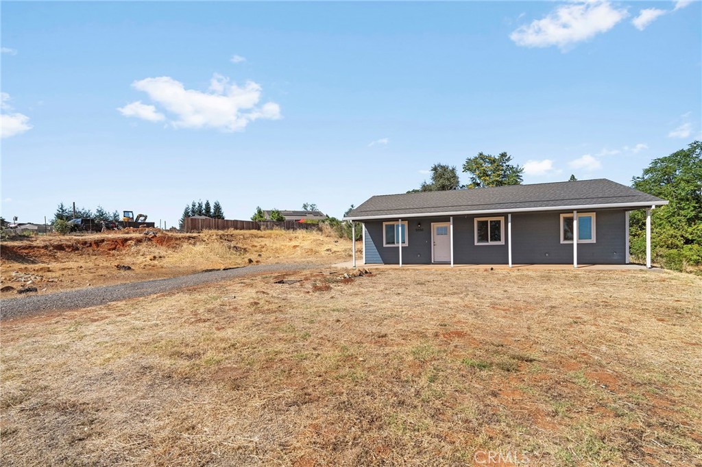 5550 Vista Property Photo 4