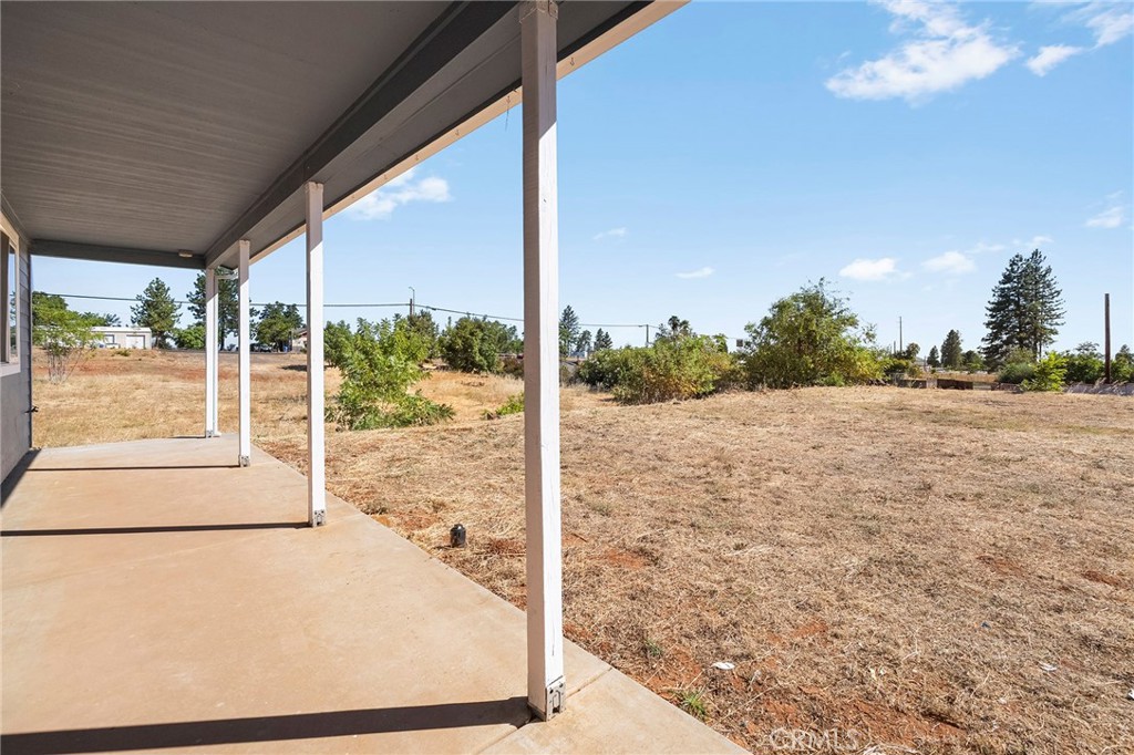 5550 Vista Property Photo 7