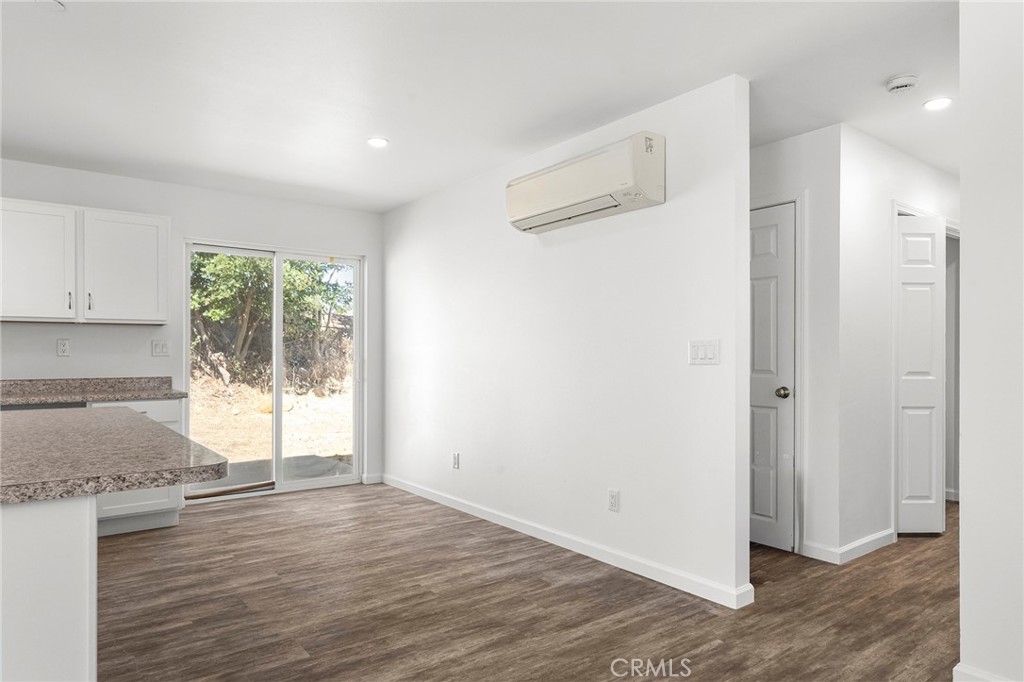 5550 Vista Property Photo 17