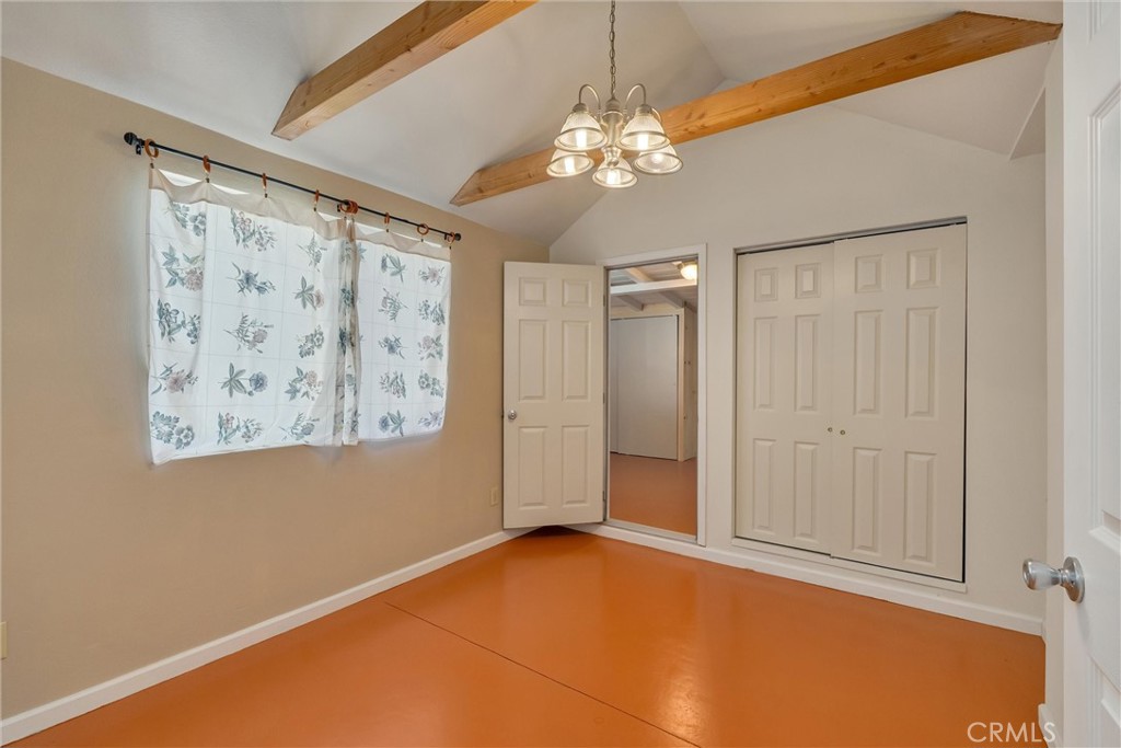 2050 Laburnum Property Photo 18