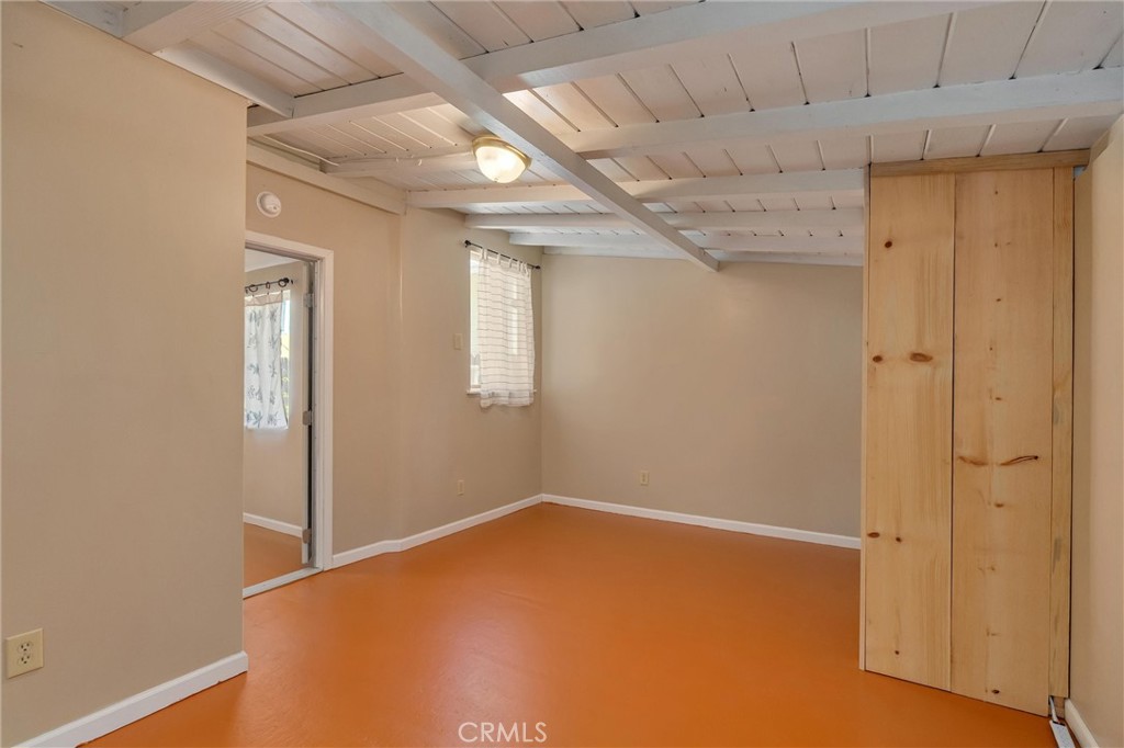 2050 Laburnum Property Photo 22