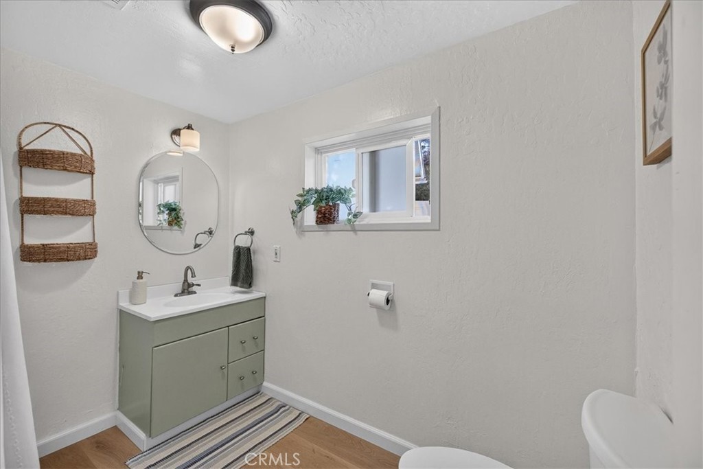 1381 Davis Property Photo 24