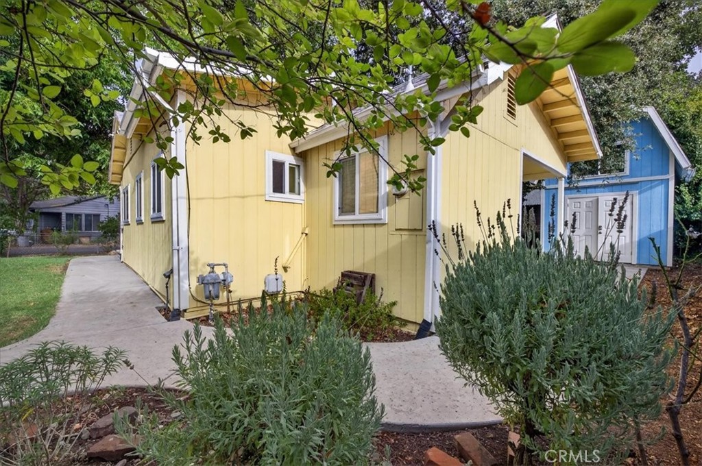 1381 Davis Property Photo 40