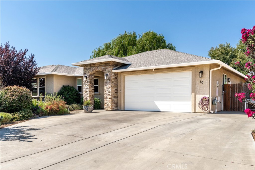 10 Harmony Park Property Photo 1