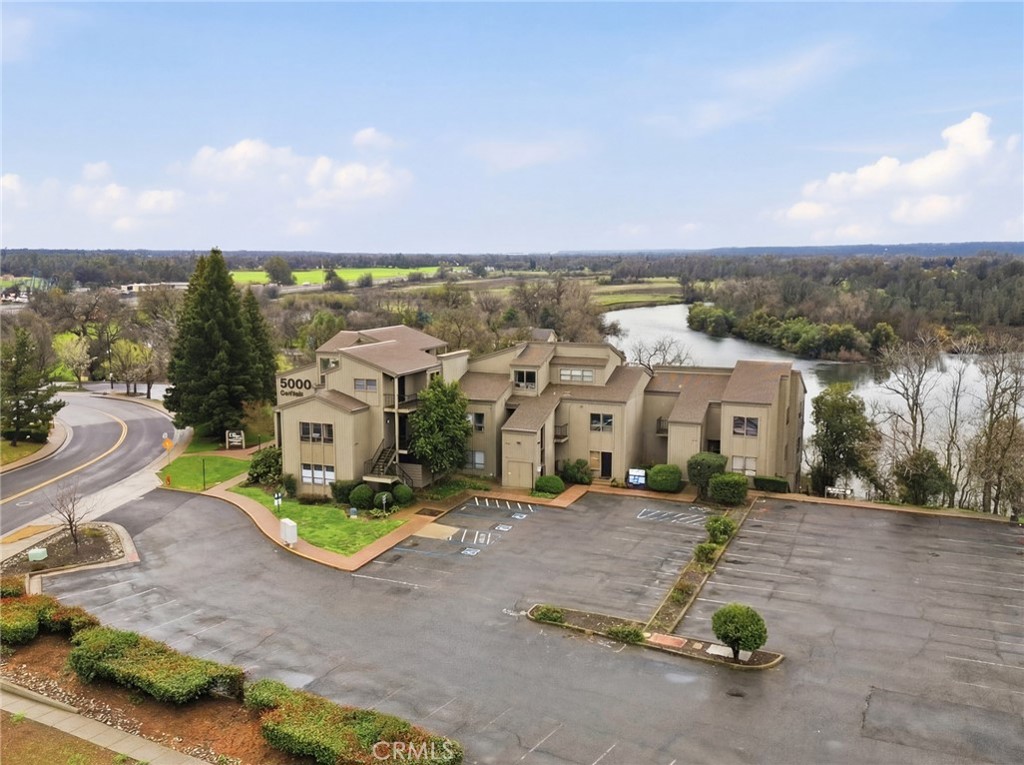 5000 Bechelli 201 Property Photo 2