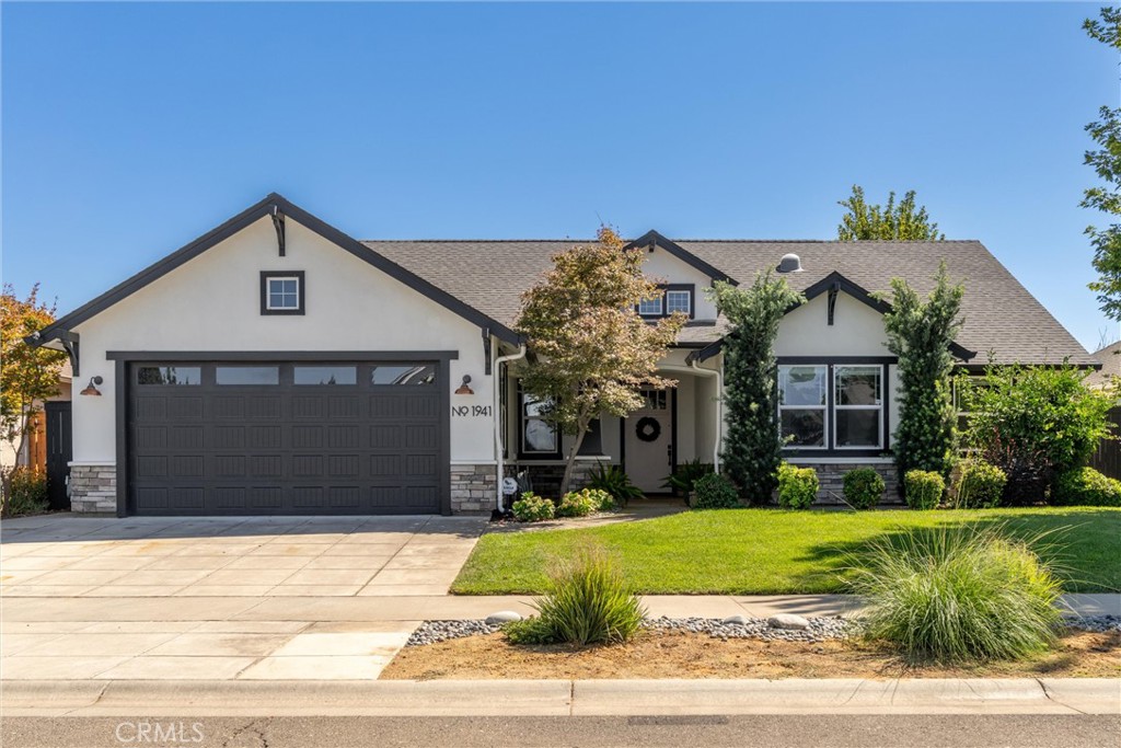 1941 Waxwing Way Property Photo 1