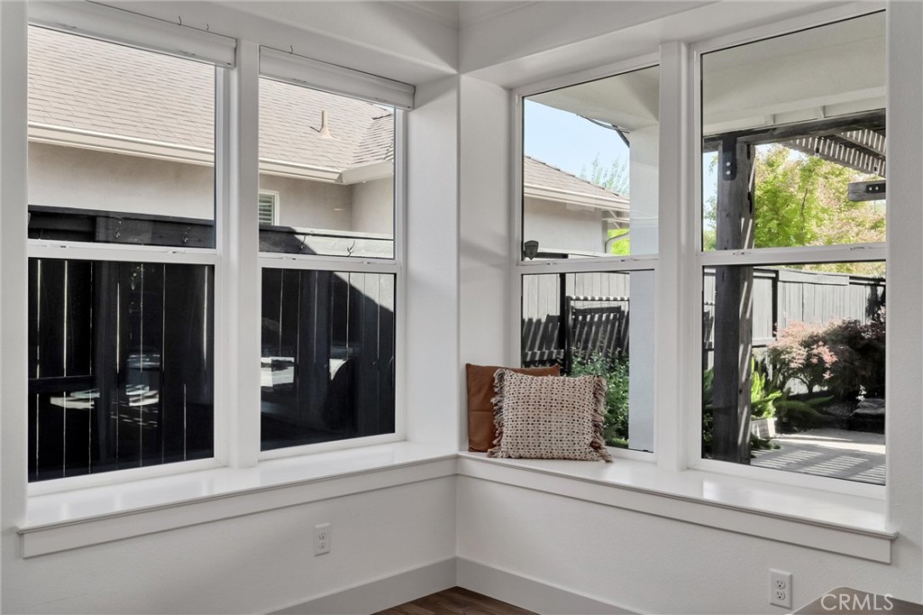 1941 Waxwing Way Property Photo 24