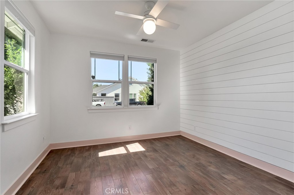 1941 Waxwing Way Property Photo 38