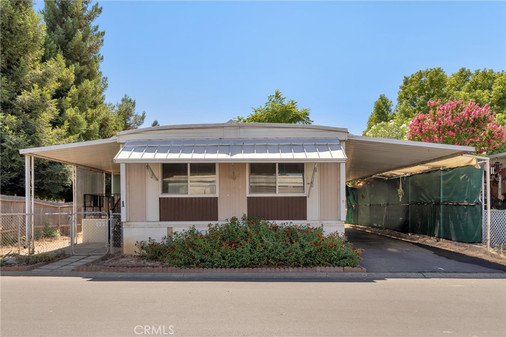 982 E Lassen Avenue 1 Property Photo 1