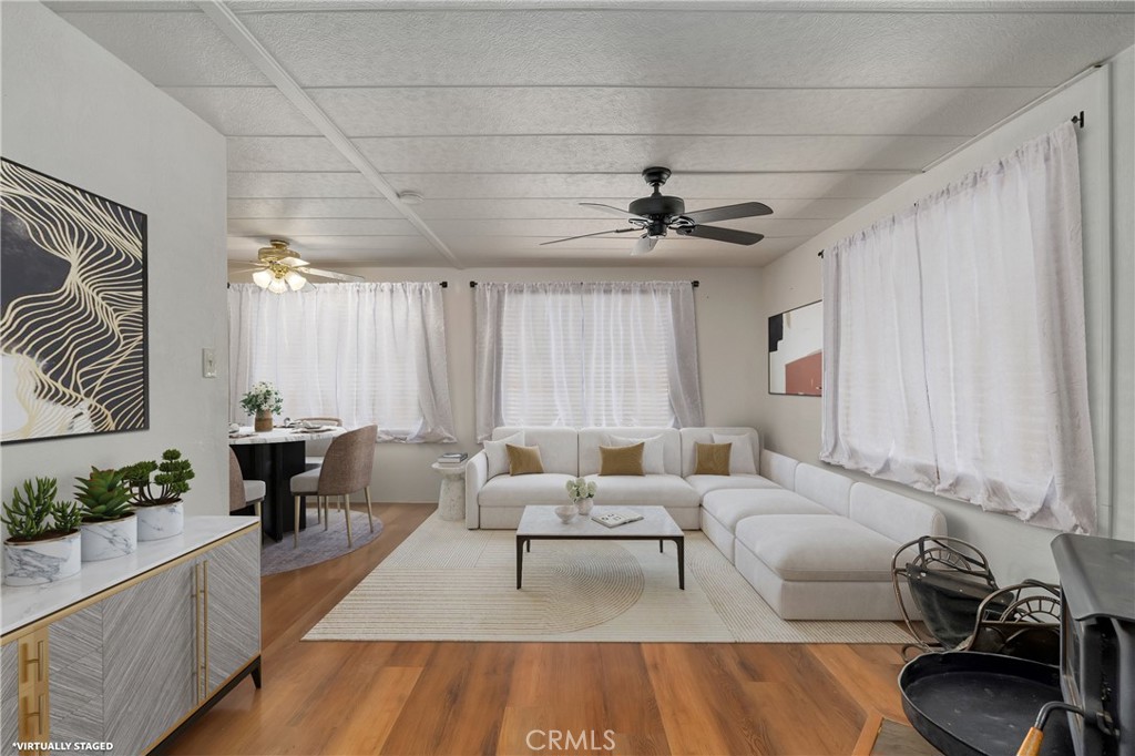 982 E Lassen Avenue 1 Property Photo 6