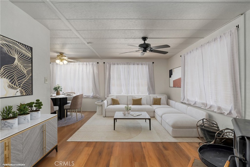 982 E Lassen Avenue 1 Property Photo 6