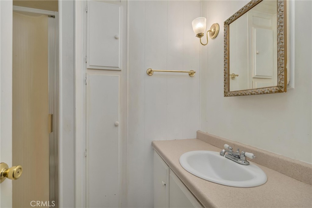 982 E Lassen Avenue 1 Property Photo 19