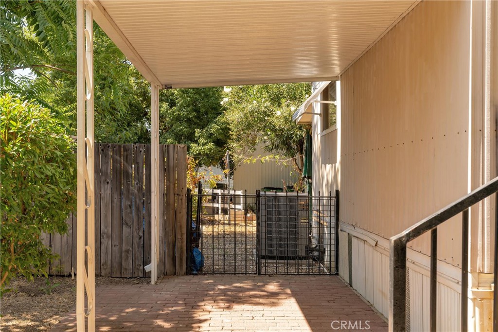 982 E Lassen Avenue 1 Property Photo 39