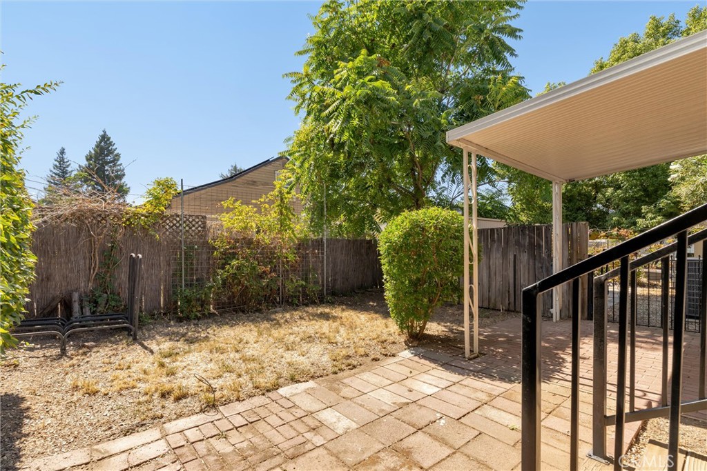 982 E Lassen Avenue 1 Property Photo 40