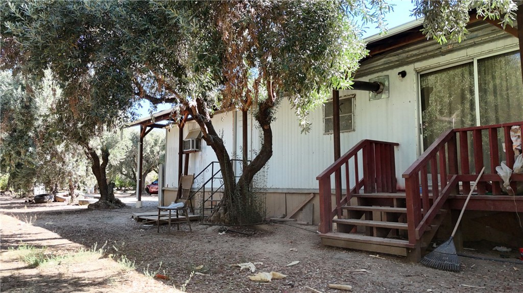 23265 Viola Ave Property Photo 11