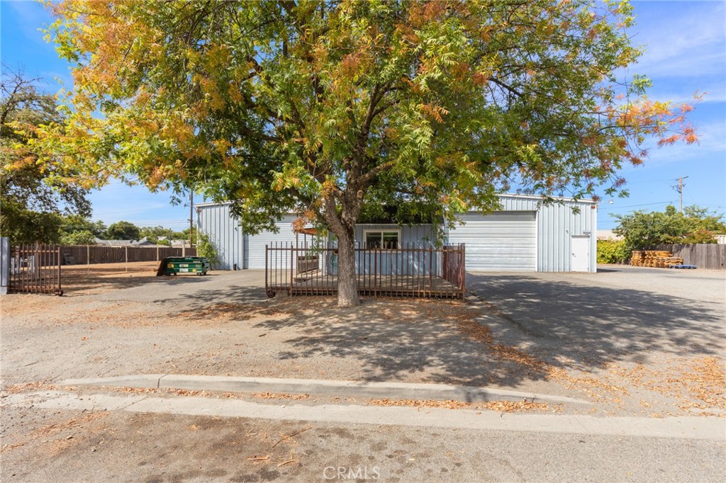 555 Main Street Property Photo 1