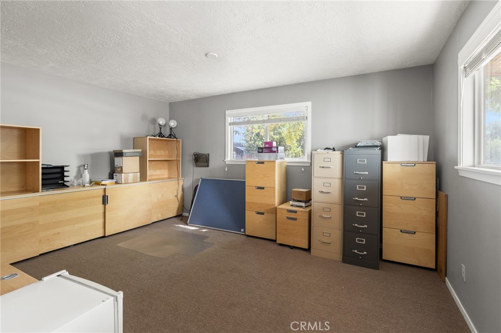 555 Main Street Property Photo 3