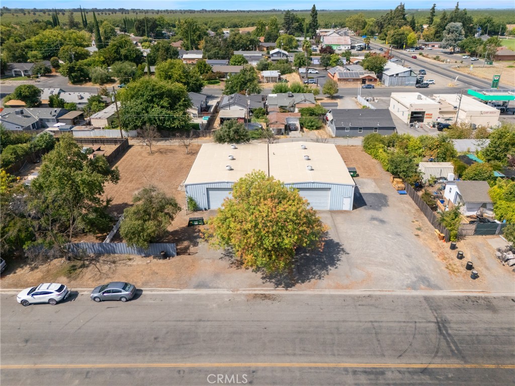 555 Main Street Property Photo 8