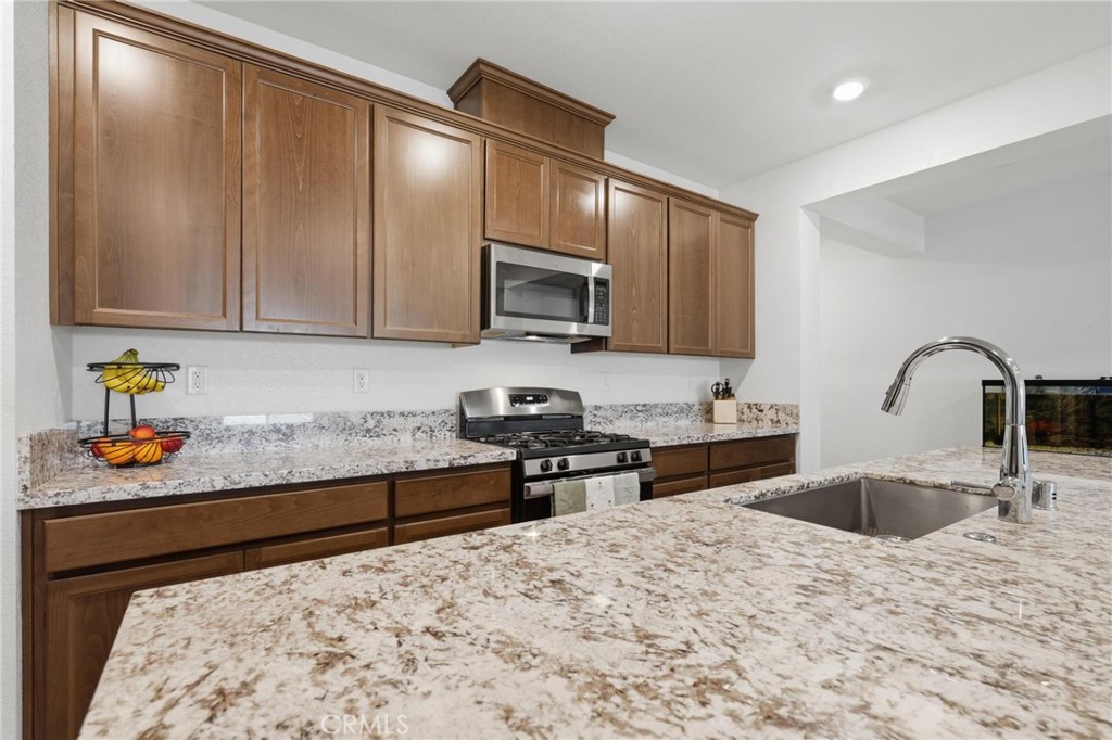 310 Sunrise Property Photo 6