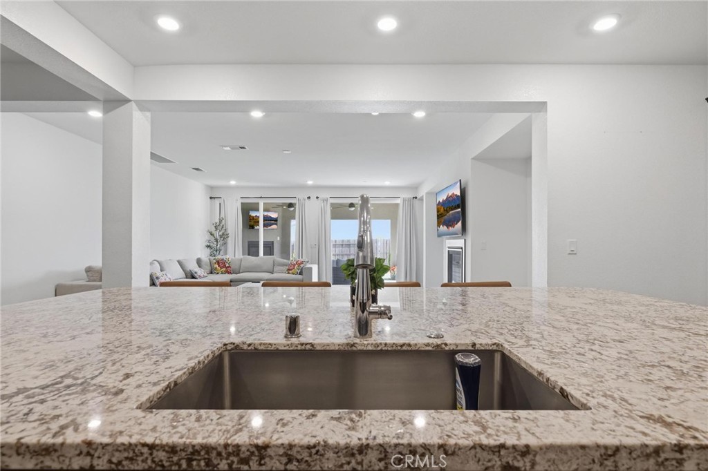 310 Sunrise Property Photo 11