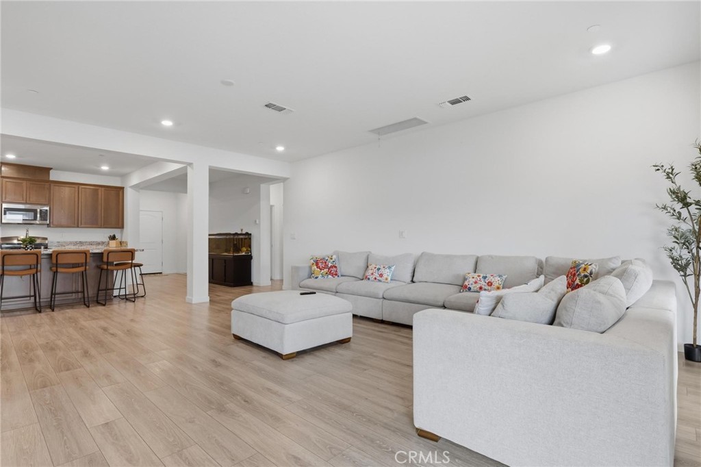 310 Sunrise Property Photo 14