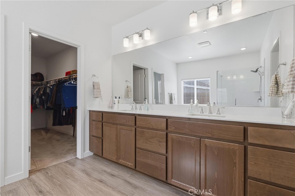 310 Sunrise Property Photo 22