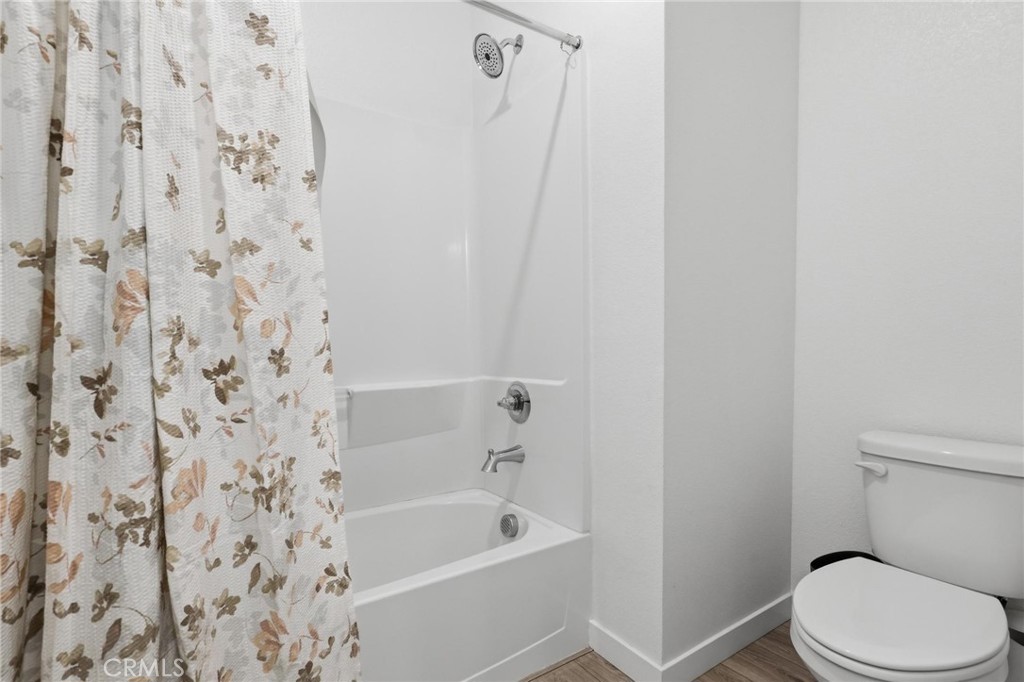 310 Sunrise Property Photo 28