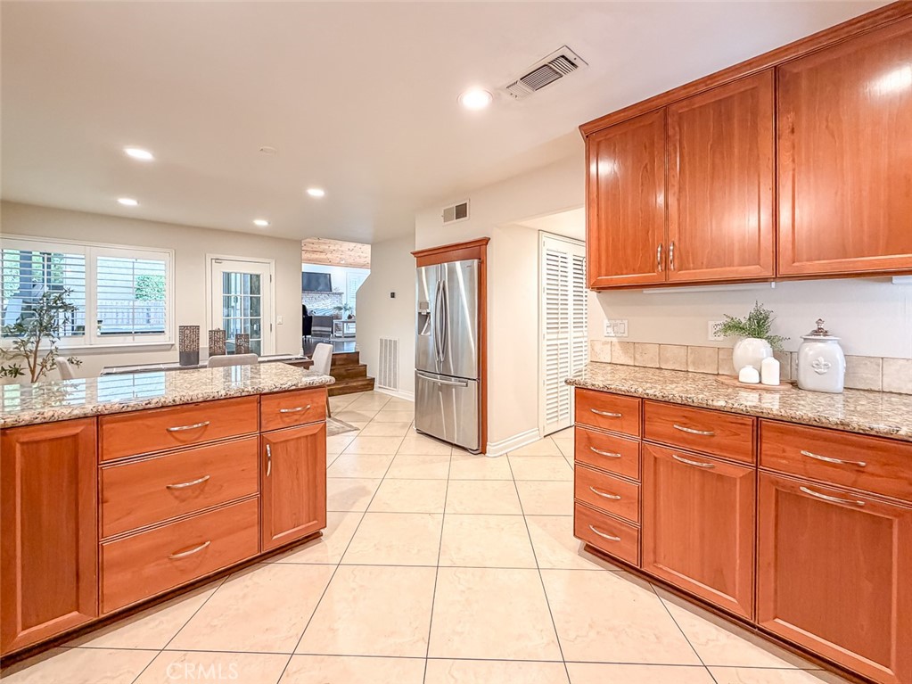 951 Madrone Property Photo 12