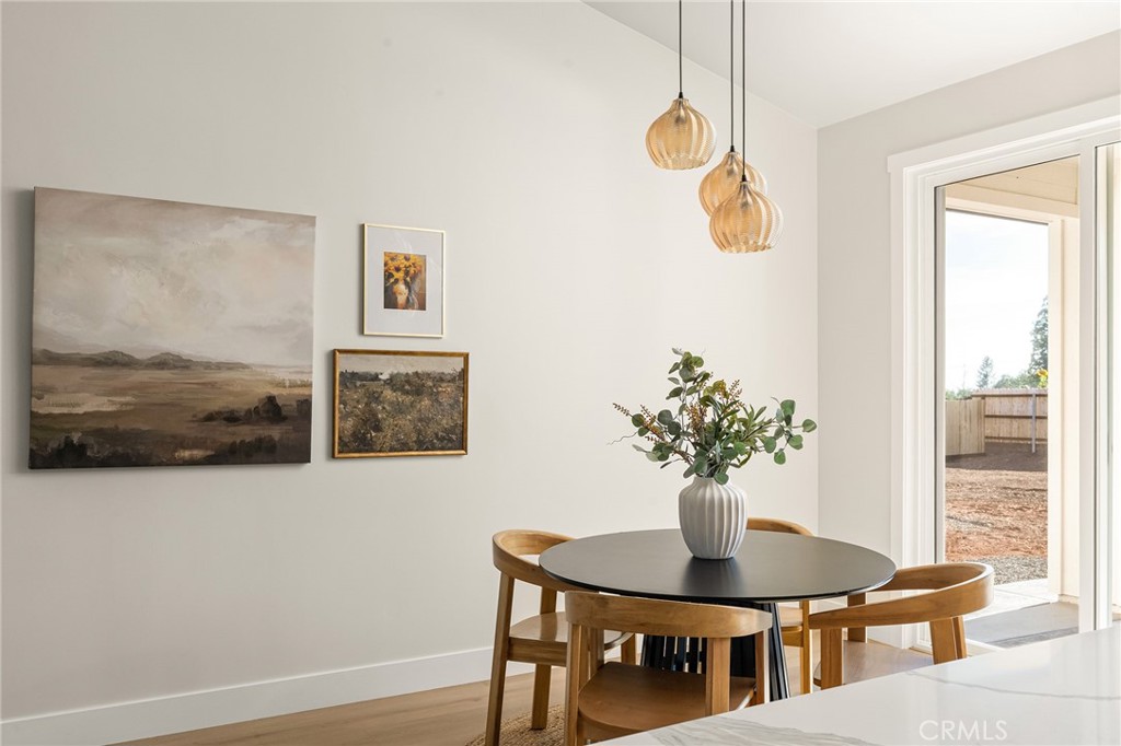 5865 Yorkshire Property Photo 17